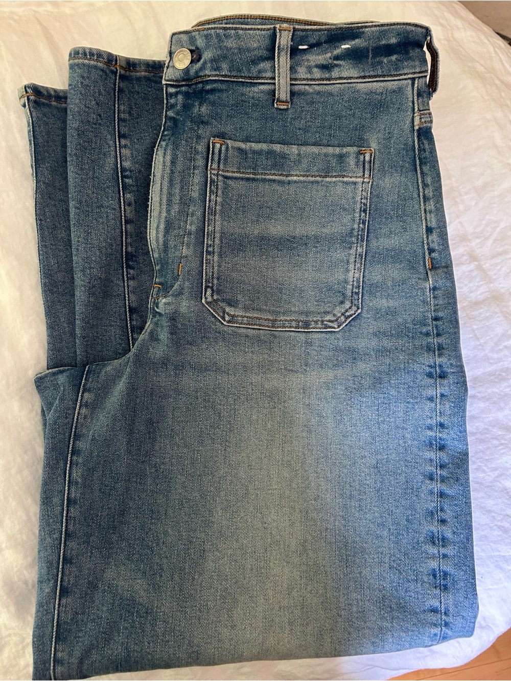 Madewell Women's 
Emmett style jeans 
Curvy - Picture 6 of 10